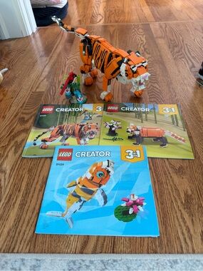 LEGO Creator 3 in 1 Majestic Tiger Building Set